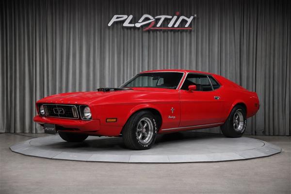 FORD MUSTANG