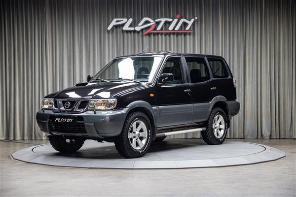 NISSAN TERRANO