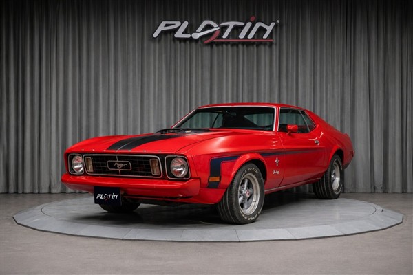 FORD MUSTANG